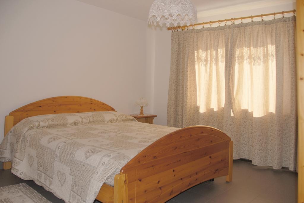Agriturismo Plan d'Avie Aosta Habitación foto